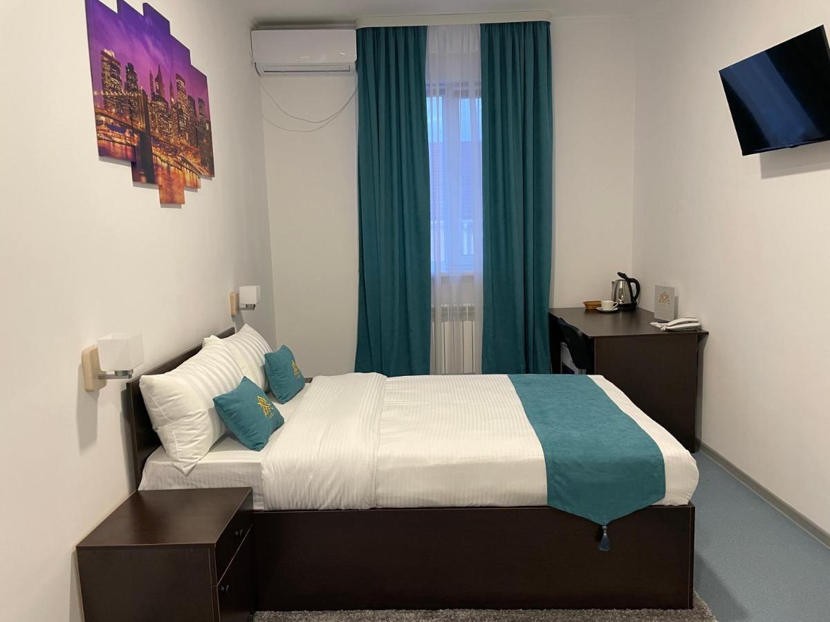 Apec Hotel Atyrau Bagian luar foto